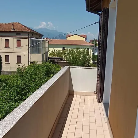 Apartment Casa Fiori E Verbania